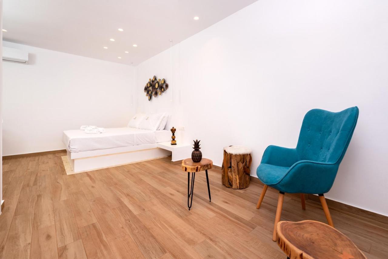 Kasteli Suites Периволос Экстерьер фото